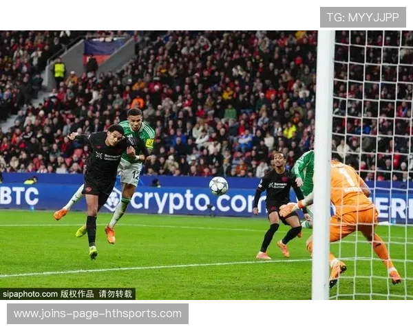 勒沃库森传切推进打出流畅攻势