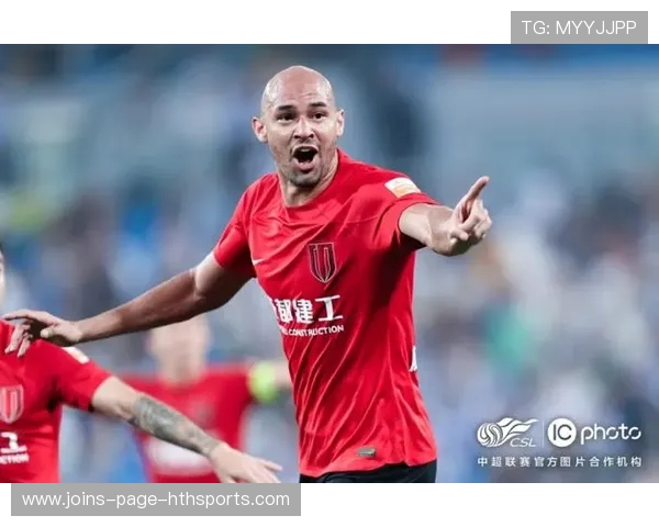 成都蓉城零罚分领跑第一，费利佩状态爆表